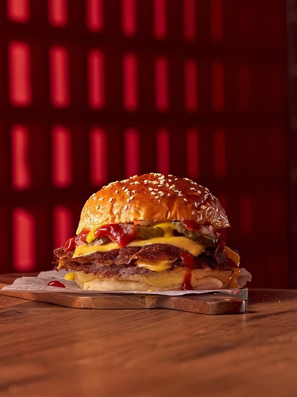 CLASSIC CHEESEBURGER